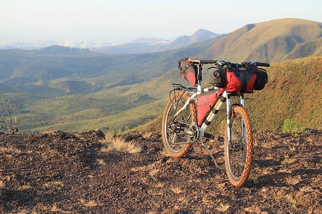 Viaggiare in bikepacking: cos’è e cosa serve?