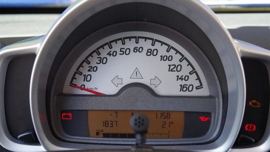 Qual è il significato delle spie dell’auto?